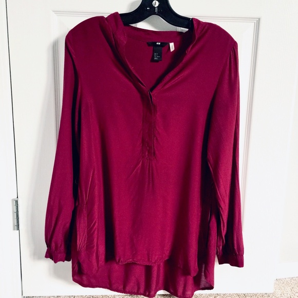 H&M Cranberry Burgundy Top slight Hi Low Pockets - Picture 1 of 5